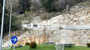 Ispisan grafit "Za dom spremni"